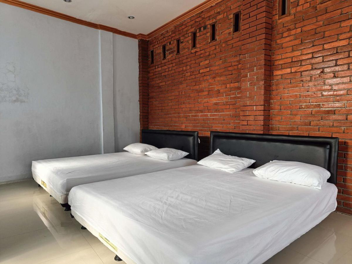 Jogo Segoro Homestay Mitra Reddoorz Near Pantai Sundak Gunungkidul Ngandong Exteriér fotografie