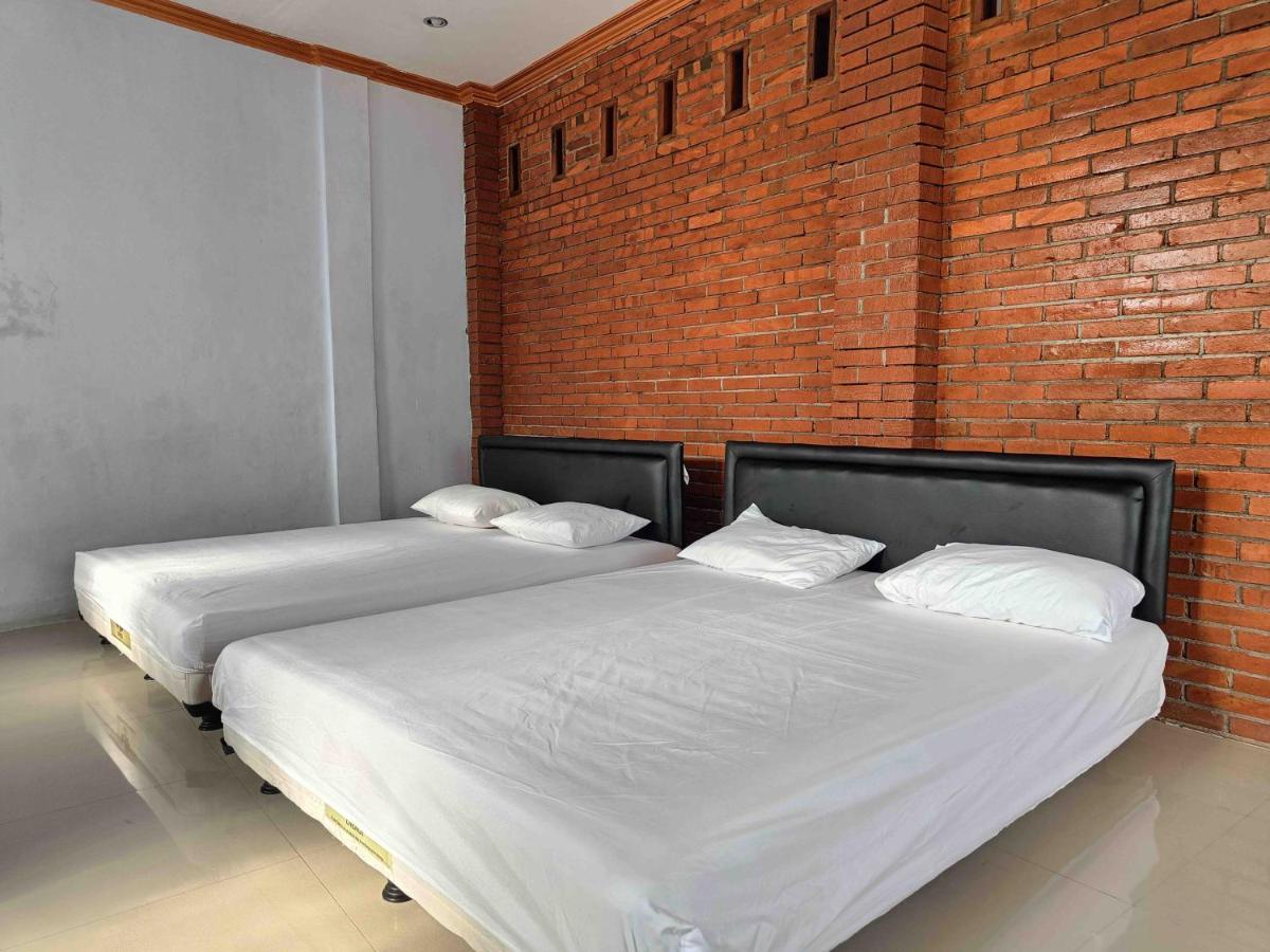 Jogo Segoro Homestay Mitra Reddoorz Near Pantai Sundak Gunungkidul Ngandong Exteriér fotografie
